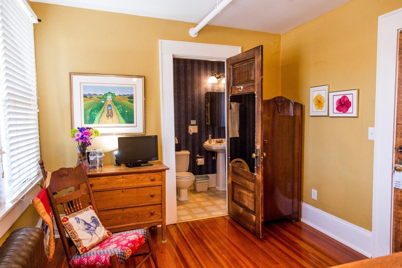 The Henderson Bed and Breakfast Hendersonville Eksteriør billede