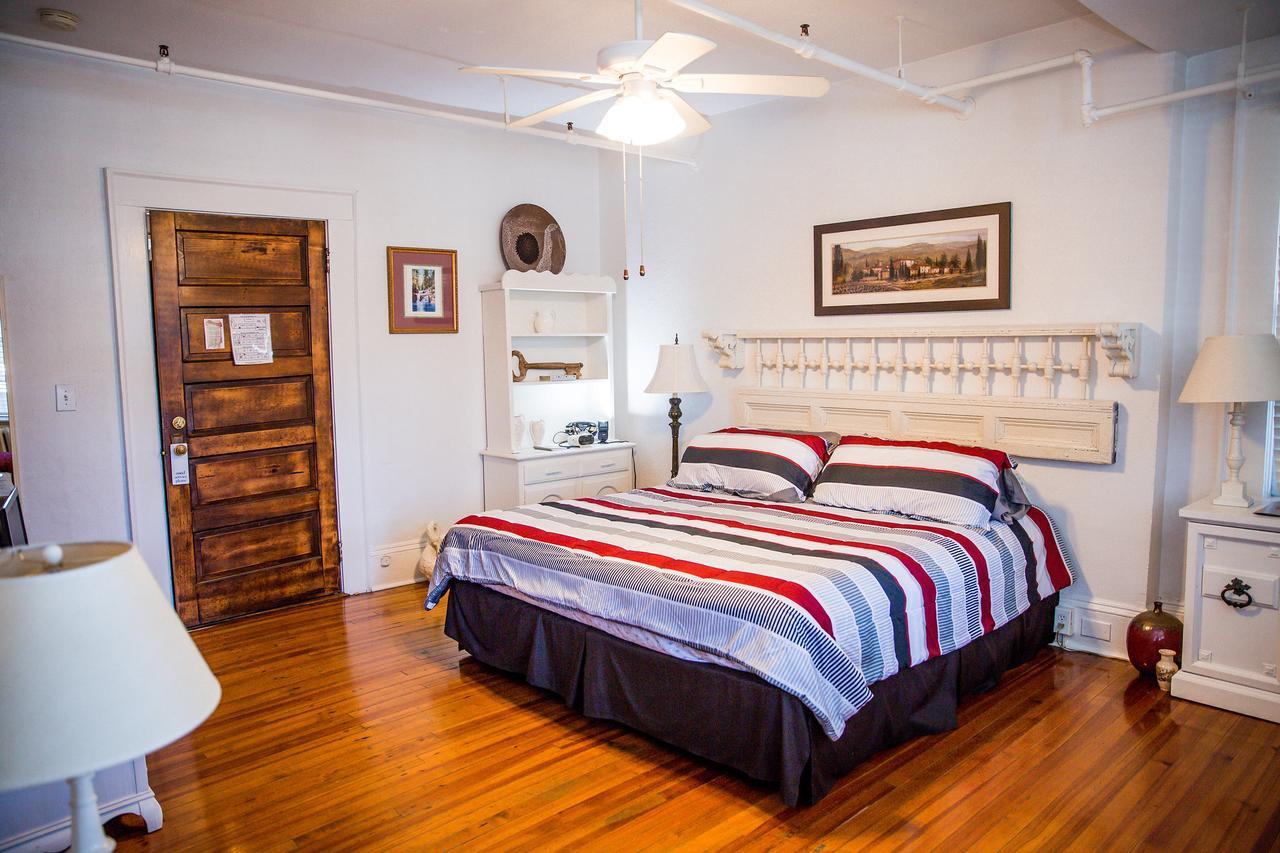 The Henderson Bed and Breakfast Hendersonville Eksteriør billede