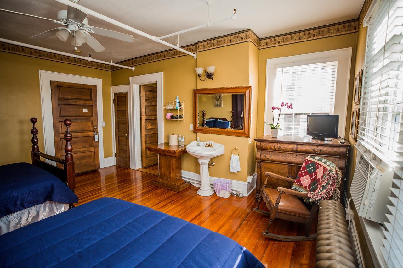 The Henderson Bed and Breakfast Hendersonville Eksteriør billede